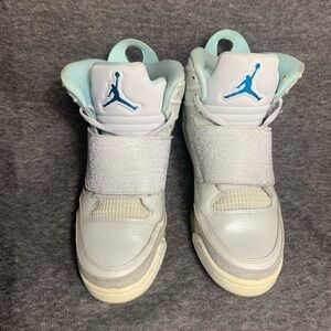 Jordan Son of Mars Size 7Y 512242-016 White Gray Basketball